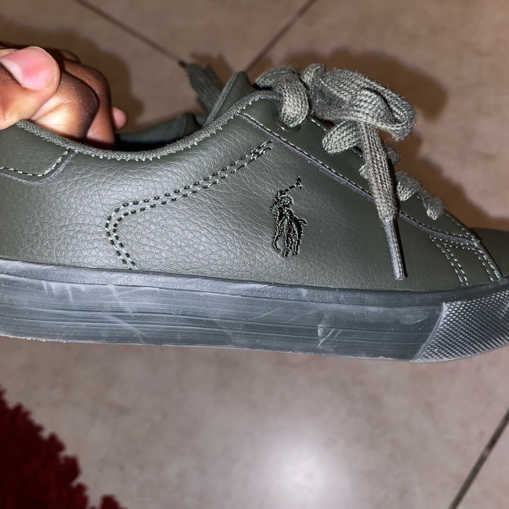 Kids polo sneakers